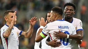 Mbappé sigue de fiesta