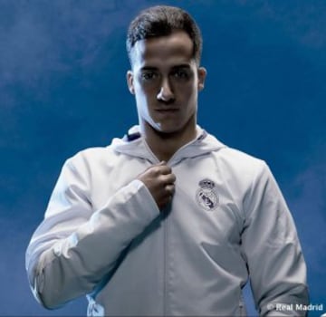 El volante colombiano James Rodríguez es imagen del Real Madrid y Adidas en la presentación su nueva indumentaria para la temporada 2015-2016.