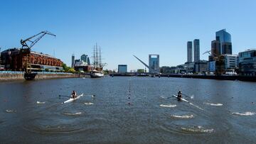 Imagen de una prueba de remo en Buenos Aires.