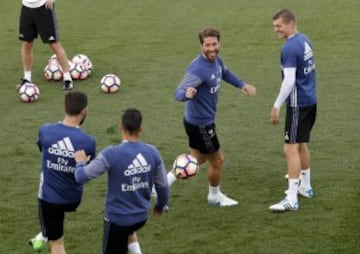 Último entrenamiento del Madrid antes de recibir al Sevilla