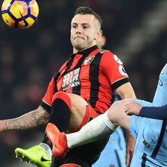 Xavi desvela que a Guardiola le encantaría ficha a Wilshere