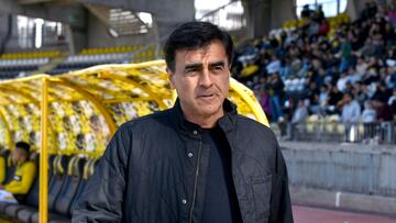 “Es falso...”: a Quinteros le preguntan por su opción en la Roja y así responde