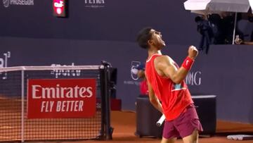 Alcaraz pone patas arriba Río con un punto de locos: tiene a Berrettini comida la moral