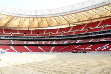 Work started laying the new turf at the Wanda Metropolitano on Monday.