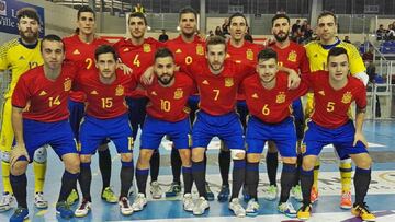 El equipo espa&ntilde;ol de f&uacute;tbol sala, este martes en Limoges.