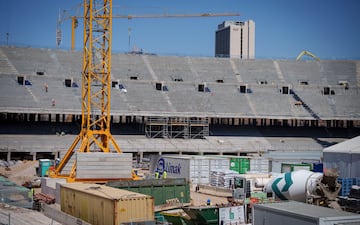 Se han empezado a construir los tabiques interiores .