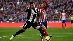 Gran partido de Arias en victoria de Atleti ante Levante