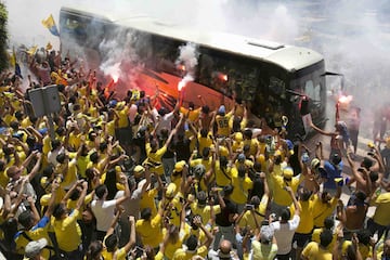 El origen de este curioso apodo, adems de por la relacin con el ave que da nombre al equipo, es por un comentario que hizo Fernando El Bandera, aficionado histrico del club, a la aficin del Tenerife durante un derbi canario. A los comentarios que la grada tinerfe?a realizaba a la canaria, este aficionado durante los 90 minutos del partido responda po-po. Adems, la mascota del equipo tambin recibe este nombre. Actualmente juega en la Segunda Divisin, aunque vivi su poca dorada en Primera en los 60 y 70, llegando a disputar competiciones europeas.