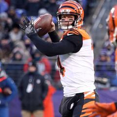 Dinero y alitas de pollo: Buffalo inunda Cincinnati de regalos