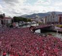 Euforia: miles de seguidores del Athletic celebran la Supercopa