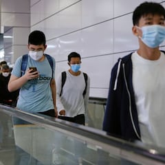 Hong Kong teme la llegada de un rebrote "explosivo" de COVID-19