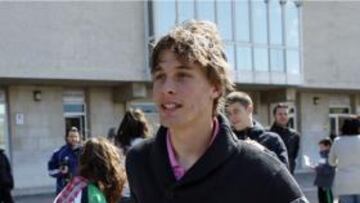 El Racing pierde a Canales por dos partidos al ser llamado por la Sub-19