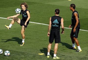 08/09/17 ENTRENAMIENTO REAL MADRID 
MODRIC BALE VARANE 