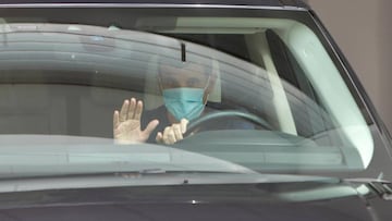 Gracia, saliendo de las oficinas del club.