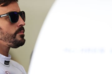 Fernando Alonso antes de comenzar la clasificación.