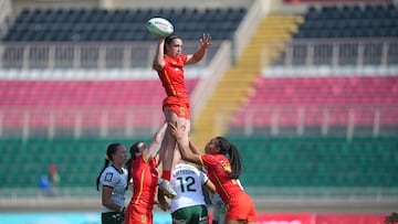 La Selección española de rugby seven femenina en acción.