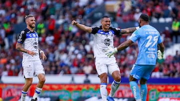 during the 13th round match between Atlas and Queretaro as part of the Torneo Clausura 2024 Liga BBVA MX at Jalisco Stadium on March 31, 2024 in Guadalajara, Jalisco, Mexico.