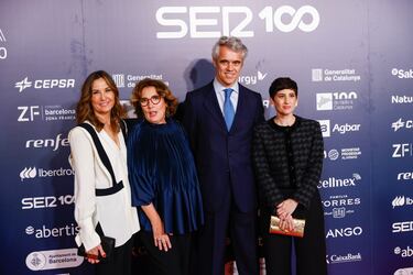 Sira Fernández, directora de antena y programas de la cadena SER; Montserrat Domínguez, directora de contenidos de la cadena SER; Ignacio Soto, director general de la cadena SER y María Jesús Espinosa de los Monteros, directora general de Prisa Audio.