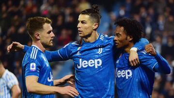 Ramsey, Cristiano Ronaldo y Cuadrado celebrando un gol con Juventus.