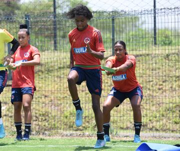 La Selección Colombia trabajó este domingo en Costa Rica pensando ya en lo que será el último juego de la fase de grupos este martes ante Nueva Zelanda a partir de las 6 de la tarde en el estadio Nacional.