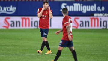 PAMPLONA, SPAIN - FEBRUARY 07: Ante Budimir of C.A. Osasuna celebrates after scoring their team&#039;s second goal during the La Liga Santander match between C.A. Osasuna and SD Eibar at Estadio El Sadar on February 07, 2021 in Pamplona, Spain. Sporting s