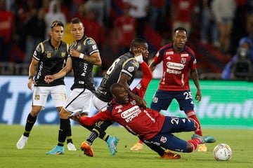 Gran partido en el Atanasio Girardot entre Independiente Medellín y Águilas Doradas. Dos equipos fuertes en todas las líneas.