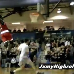 Las mayores animaladas de Zion: la bestia de 17 años que destruye chavales en EE.UU