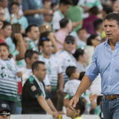 Robert Siboldi renuncia a Santos por conflicto con Alcoba