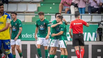 Chiki marcó el gol de la victoria del Racing de Ferrol ante el Cádiz.