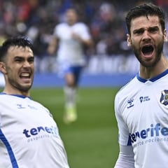 Mario González manda bajo la lluvia