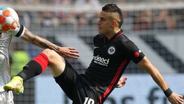 Rafael Santos Borr&eacute; durante un partido con Eintracht Frankfurt.