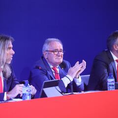 Los socios compromisarios de Osasuna aprueban las cuentas y la reforma de estatutos