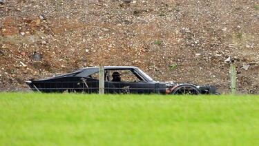 The Batman: nuevas imágenes filtradas del Batmóvil en el set de rodaje