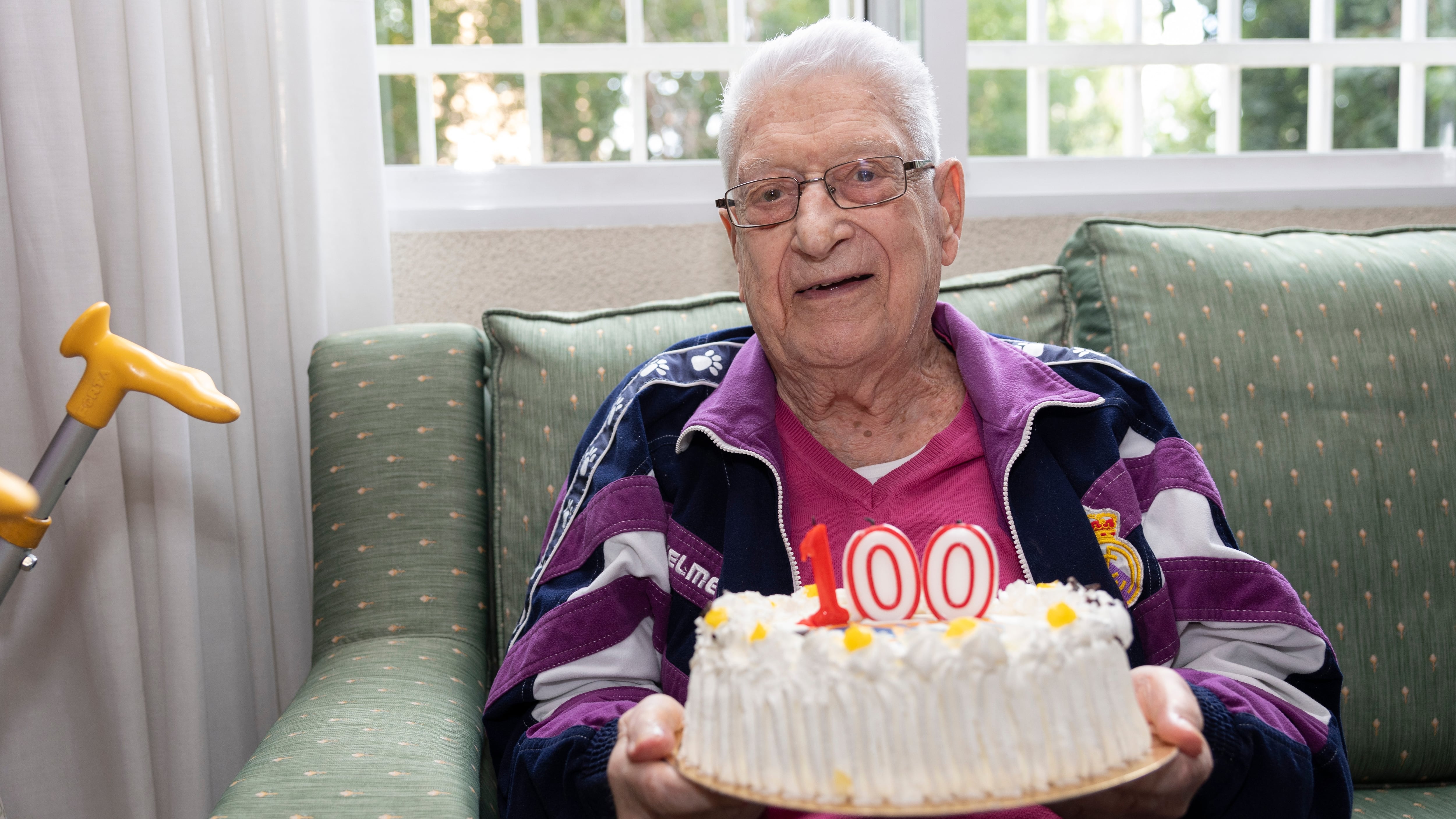 AS celebra con el socio número 1 del Real Madrid sus 100 años