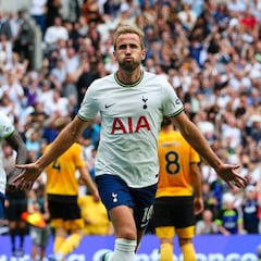 Record breaker Kane seals maximum points for Tottenham