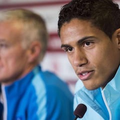 Deschamps convoca a Varane para los dos próximos partidos