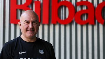 GRAFCAV9515. BILBAO, 11/10/2024.- El entrenador del Surne Bilbao Basket, Jaume Ponsarnau, este viernes en rueda de prensa previa al partido liguero del domingo ante el Real Madrid en el Bilbao Arena. EFE/Luis Tejido