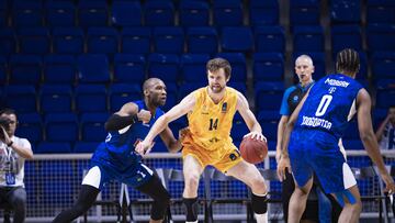 John Shurna, ala-pívot del Dreamland Gram Canaria, ante el Buducnost.