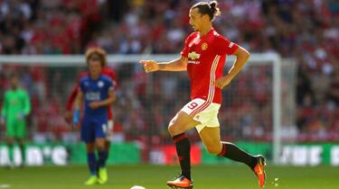 How and where can I watch Man United - Arsenal: times, TV, online