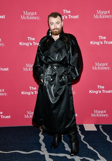 Sam Smith posa en la alfombra roja de los The King's Trust Global celebrados en Nueva York.