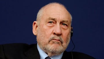 Joseph Stiglitz, economist: Globalization is producing “rich countries with poor people”