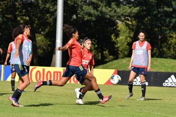 Las jugadoras de la Selección Colombia femenina completaron su tercer día de entrenamientos de cara a los dos partidos amistosos frente a la Selección de Estados Unidos el 18 y 22 de enero de 2021.