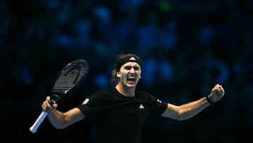 Alexander Zverev celebra su victoria contra Ben Shelton en las ATP Finals.