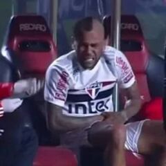 Dani Alves se fracturó y podría no jugar ante River