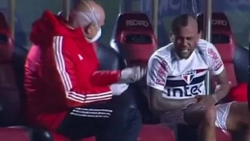 Dani Alves se fracturó y podría no jugar ante River