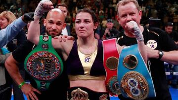 Katie Taylor con sus cuatro títulos de campeona del mundo.