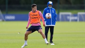 James Rodríguez en un entrenamiento del Everton