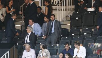 Mateu Alemany, en el palco de Mestalla.
