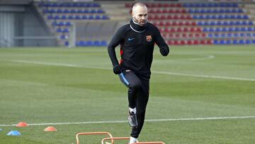 Iniesta apunta al Depor; Busquets, el dilema de Valverde