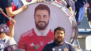 “¿Nos prestan el bombo?”: la foto viral tras el inminente arribo de De Paul a Colo Colo